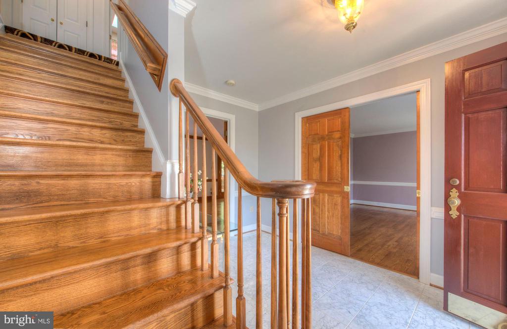 12210 DELL WAY, FREDERICKSBURG, Virginia 22407, 4 Bedrooms Bedrooms, ,3 BathroomsBathrooms,Residential,12210 DELL WAY,VASP2043150 MLS # VASP2043150
