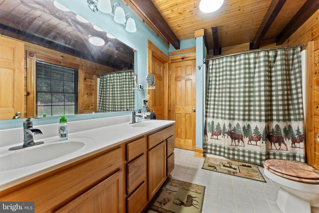 16020 CARRINGTON CT, MINERAL, Virginia 23117, 3 Bedrooms Bedrooms, ,3 BathroomsBathrooms,Residential,KELLY'S LANDING HOA,16020 CARRINGTON CT,VASP2042960 MLS # VASP2042960 16020 CARRINGTON CT, MINERAL, Virginia 23117, 3 Bedrooms Bedrooms, ,3 BathroomsBathrooms,Residential,KELLY'S LANDING HOA,16020 CARRINGTON CT,VASP2042960 MLS # VASP2042960