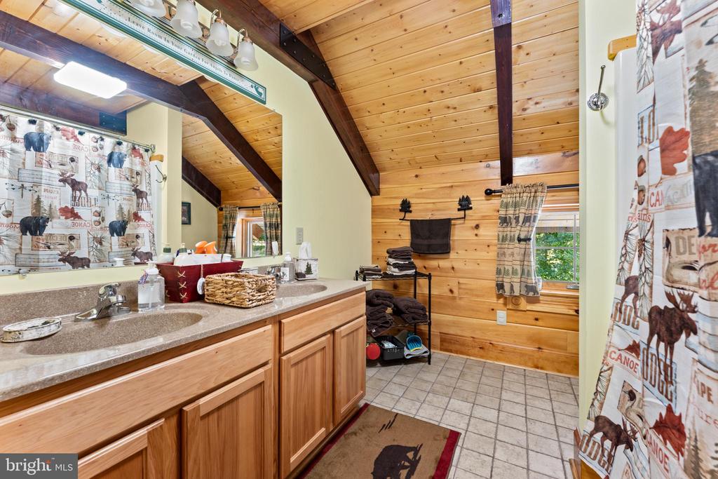 16020 CARRINGTON CT, MINERAL, Virginia 23117, 3 Bedrooms Bedrooms, ,3 BathroomsBathrooms,Residential,KELLY'S LANDING HOA,16020 CARRINGTON CT,VASP2042960 MLS # VASP2042960 16020 CARRINGTON CT, MINERAL, Virginia 23117, 3 Bedrooms Bedrooms, ,3 BathroomsBathrooms,Residential,KELLY'S LANDING HOA,16020 CARRINGTON CT,VASP2042960 MLS # VASP2042960
