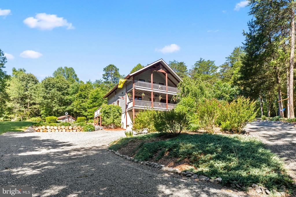 16020 CARRINGTON CT, MINERAL, Virginia 23117, 3 Bedrooms Bedrooms, ,3 BathroomsBathrooms,Residential,KELLY'S LANDING HOA,16020 CARRINGTON CT,VASP2042960 MLS # VASP2042960 16020 CARRINGTON CT, MINERAL, Virginia 23117, 3 Bedrooms Bedrooms, ,3 BathroomsBathrooms,Residential,KELLY'S LANDING HOA,16020 CARRINGTON CT,VASP2042960 MLS # VASP2042960