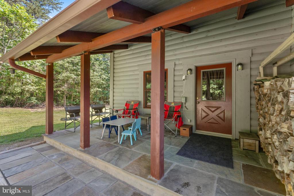 16020 CARRINGTON CT, MINERAL, Virginia 23117, 3 Bedrooms Bedrooms, ,3 BathroomsBathrooms,Residential,KELLY'S LANDING HOA,16020 CARRINGTON CT,VASP2042960 MLS # VASP2042960 16020 CARRINGTON CT, MINERAL, Virginia 23117, 3 Bedrooms Bedrooms, ,3 BathroomsBathrooms,Residential,KELLY'S LANDING HOA,16020 CARRINGTON CT,VASP2042960 MLS # VASP2042960
