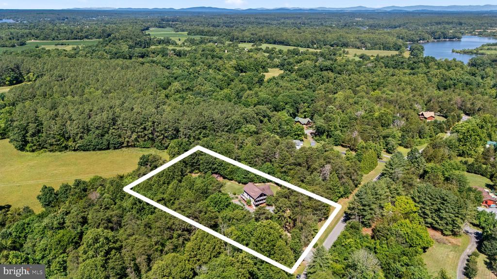 16020 CARRINGTON CT, MINERAL, Virginia 23117, 3 Bedrooms Bedrooms, ,3 BathroomsBathrooms,Residential,KELLY'S LANDING HOA,16020 CARRINGTON CT,VASP2042960 MLS # VASP2042960 16020 CARRINGTON CT, MINERAL, Virginia 23117, 3 Bedrooms Bedrooms, ,3 BathroomsBathrooms,Residential,KELLY'S LANDING HOA,16020 CARRINGTON CT,VASP2042960 MLS # VASP2042960