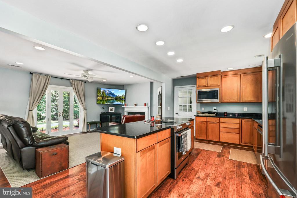 13310 COUNTRY WAY CIR, FREDERICKSBURG, Virginia 22407, 3 Bedrooms Bedrooms, ,2 BathroomsBathrooms,Residential,13310 COUNTRY WAY CIR,VASP2043272 MLS # VASP2043272 13310 COUNTRY WAY CIR, FREDERICKSBURG, Virginia 22407, 3 Bedrooms Bedrooms, ,2 BathroomsBathrooms,Residential,13310 COUNTRY WAY CIR,VASP2043272 MLS # VASP2043272