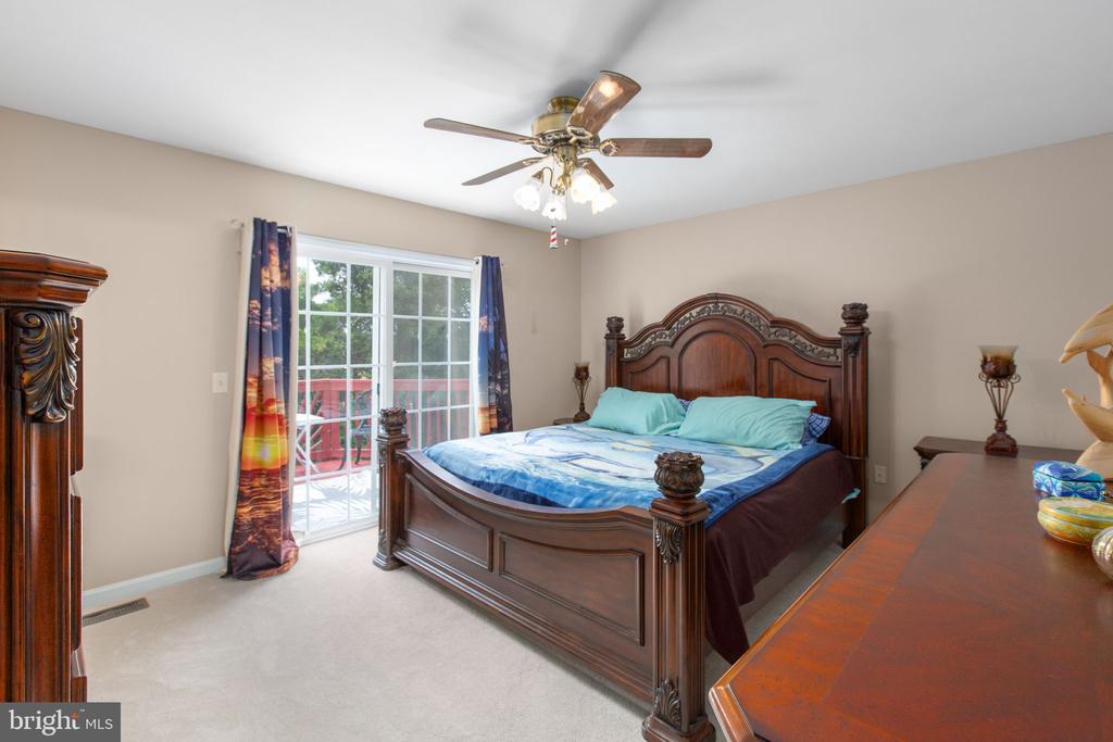 12215 STONEHENGE DR, FREDERICKSBURG, Virginia 22407, 5 Bedrooms Bedrooms, ,3 BathroomsBathrooms,Residential,12215 STONEHENGE DR,VASP2042988 MLS # VASP2042988