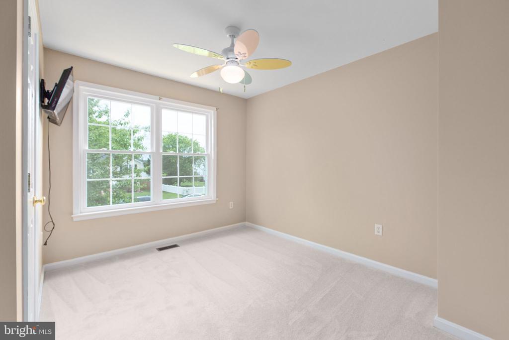 12215 STONEHENGE DR, FREDERICKSBURG, Virginia 22407, 5 Bedrooms Bedrooms, ,3 BathroomsBathrooms,Residential,12215 STONEHENGE DR,VASP2042988 MLS # VASP2042988