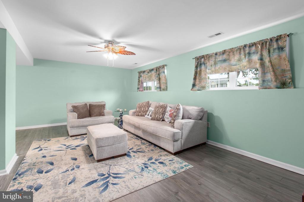 12215 STONEHENGE DR, FREDERICKSBURG, Virginia 22407, 5 Bedrooms Bedrooms, ,3 BathroomsBathrooms,Residential,12215 STONEHENGE DR,VASP2042988 MLS # VASP2042988