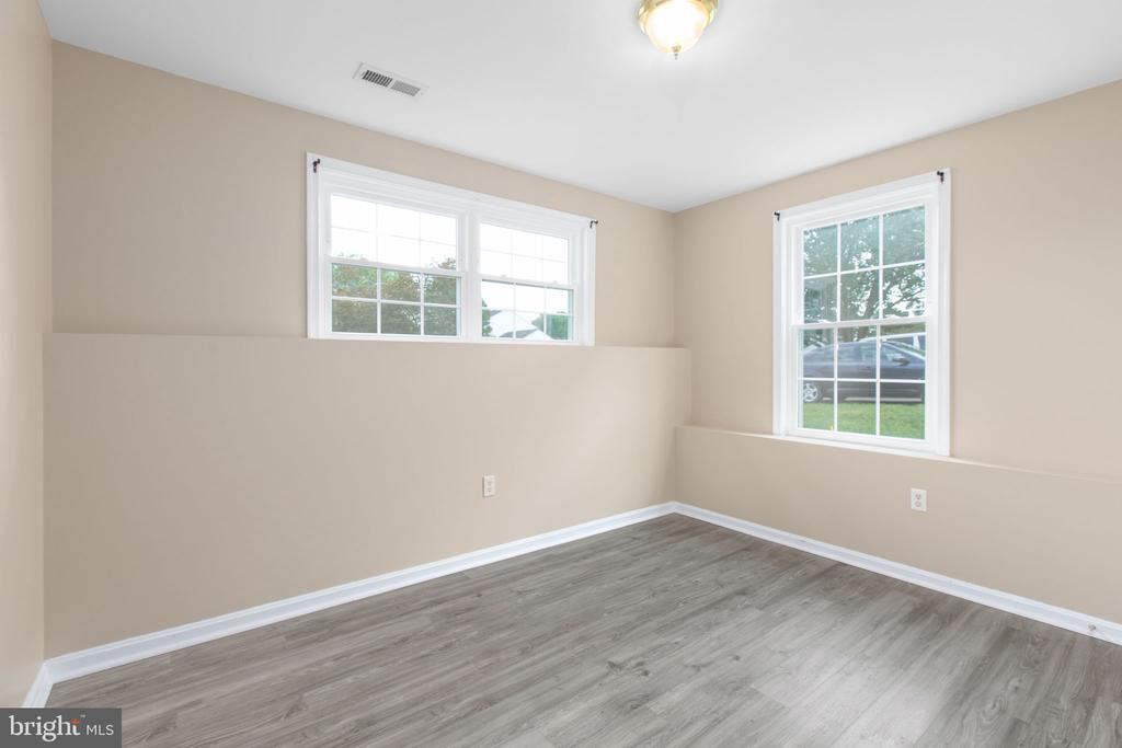 12215 STONEHENGE DR, FREDERICKSBURG, Virginia 22407, 5 Bedrooms Bedrooms, ,3 BathroomsBathrooms,Residential,12215 STONEHENGE DR,VASP2042988 MLS # VASP2042988