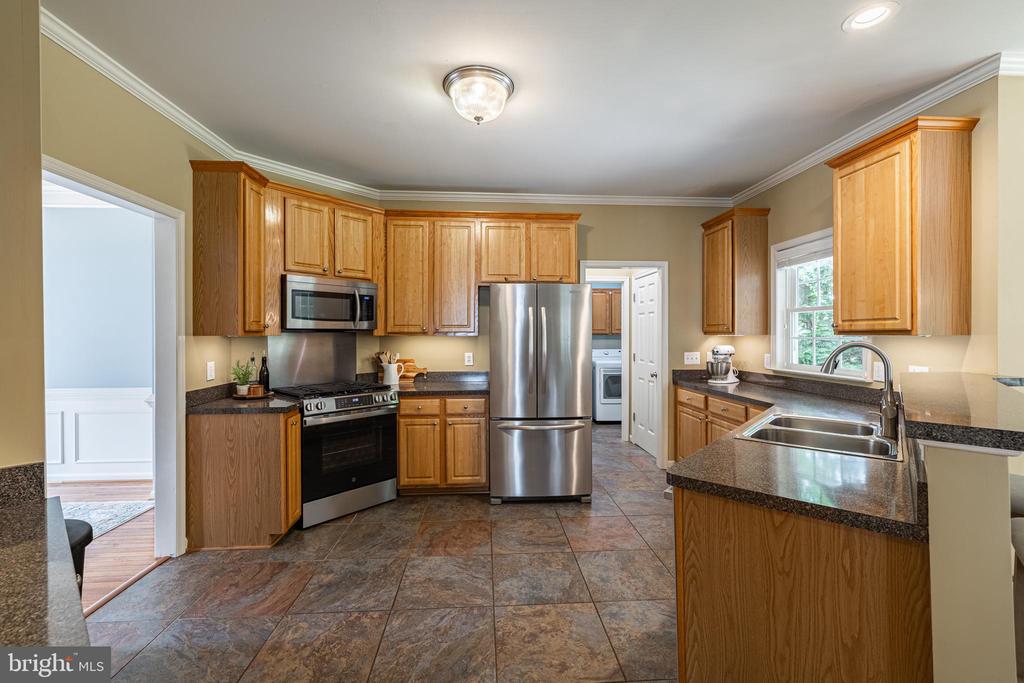 11004 PLUME CT, FREDERICKSBURG, Virginia 22407, 5 Bedrooms Bedrooms, ,3 BathroomsBathrooms,Residential,11004 PLUME CT,VASP2043516 MLS # VASP2043516