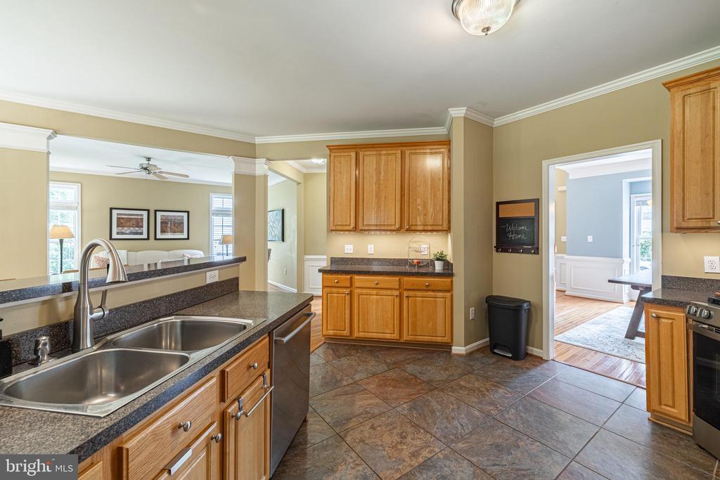 11004 PLUME CT, FREDERICKSBURG, Virginia 22407, 5 Bedrooms Bedrooms, ,3 BathroomsBathrooms,Residential,11004 PLUME CT,VASP2043516 MLS # VASP2043516