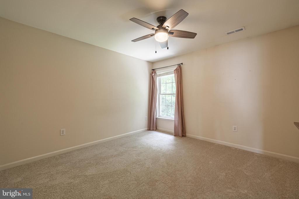 11004 PLUME CT, FREDERICKSBURG, Virginia 22407, 5 Bedrooms Bedrooms, ,3 BathroomsBathrooms,Residential,11004 PLUME CT,VASP2043516 MLS # VASP2043516