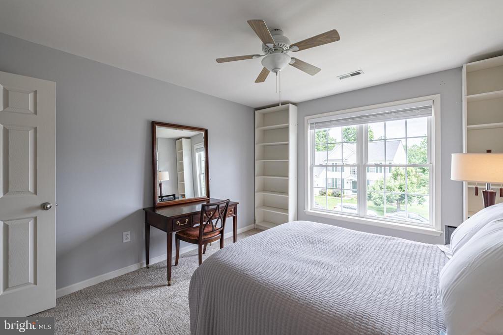 11004 PLUME CT, FREDERICKSBURG, Virginia 22407, 5 Bedrooms Bedrooms, ,3 BathroomsBathrooms,Residential,11004 PLUME CT,VASP2043516 MLS # VASP2043516
