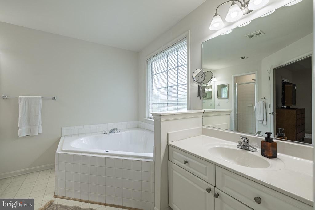 11004 PLUME CT, FREDERICKSBURG, Virginia 22407, 5 Bedrooms Bedrooms, ,3 BathroomsBathrooms,Residential,11004 PLUME CT,VASP2043516 MLS # VASP2043516