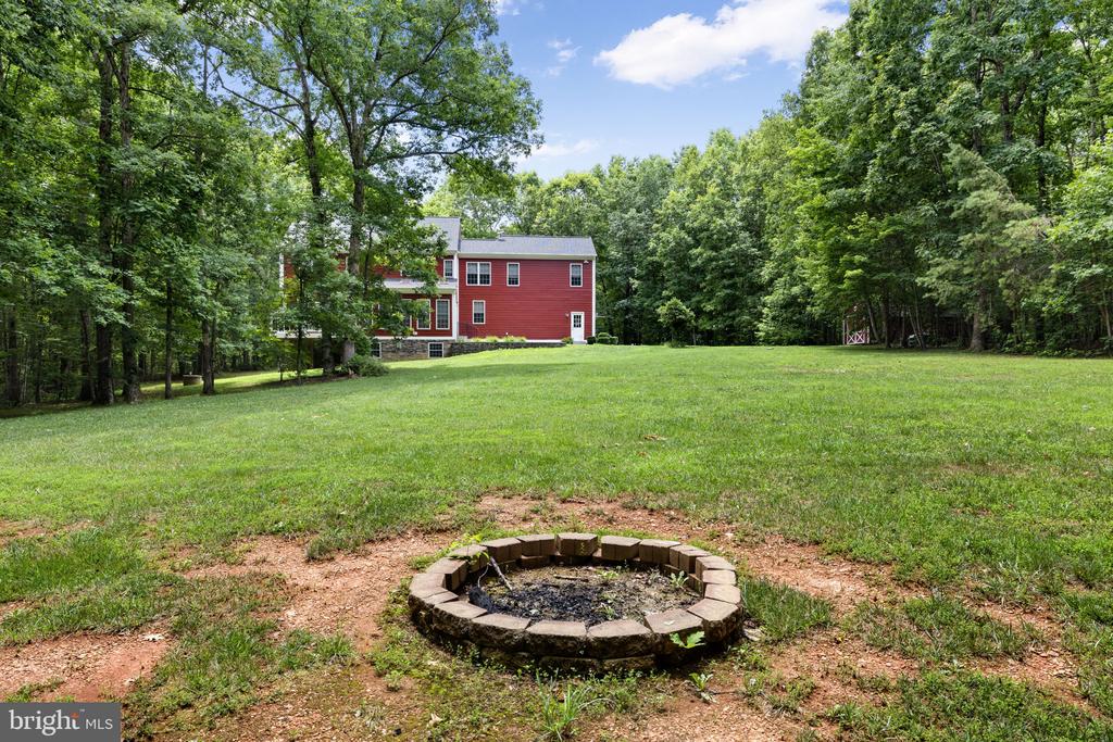 9631 NOTTOWAY LN, SPOTSYLVANIA, Virginia 22551, 5 Bedrooms Bedrooms, ,3 BathroomsBathrooms,Residential,9631 NOTTOWAY LN,VASP2043524 MLS # VASP2043524