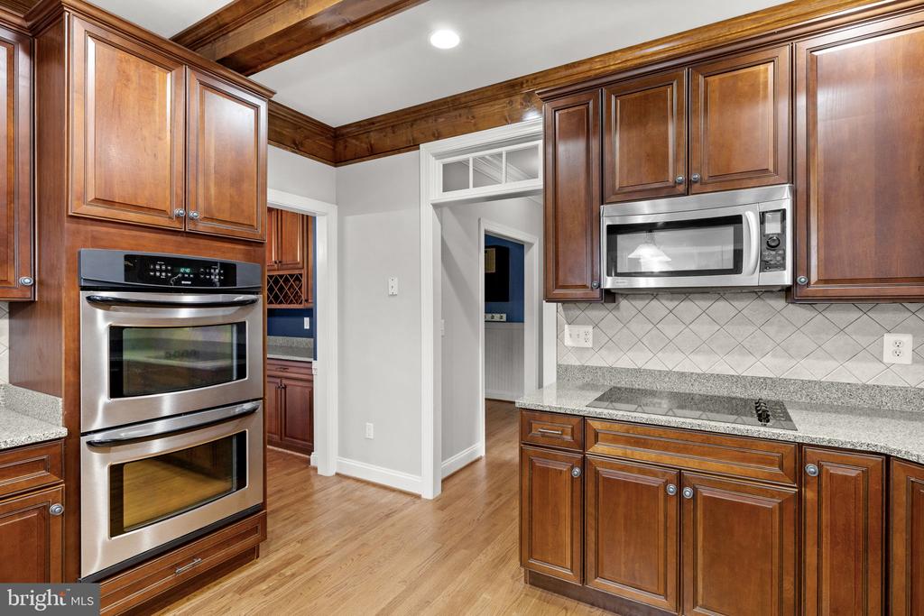 9631 NOTTOWAY LN, SPOTSYLVANIA, Virginia 22551, 5 Bedrooms Bedrooms, ,3 BathroomsBathrooms,Residential,9631 NOTTOWAY LN,VASP2043524 MLS # VASP2043524
