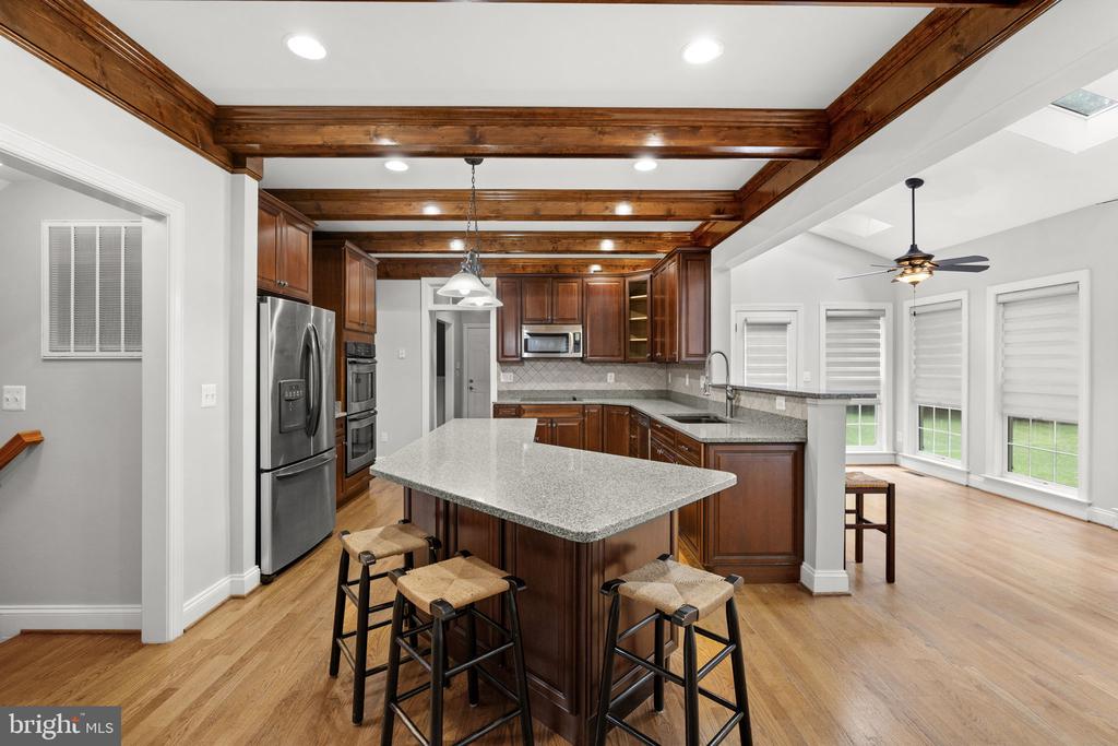 9631 NOTTOWAY LN, SPOTSYLVANIA, Virginia 22551, 5 Bedrooms Bedrooms, ,3 BathroomsBathrooms,Residential,9631 NOTTOWAY LN,VASP2043524 MLS # VASP2043524