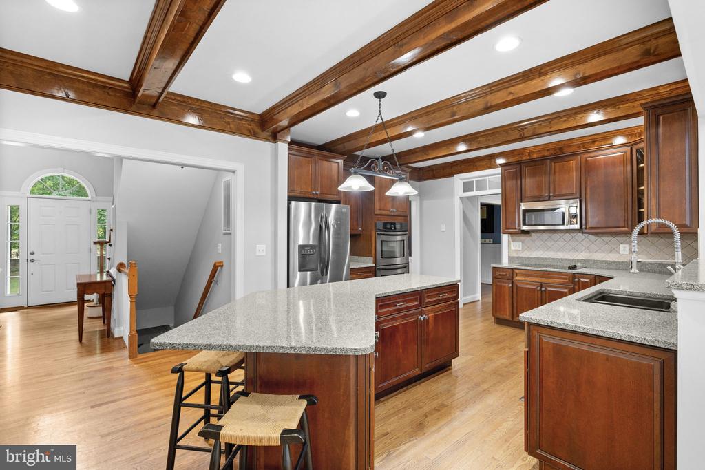 9631 NOTTOWAY LN, SPOTSYLVANIA, Virginia 22551, 5 Bedrooms Bedrooms, ,3 BathroomsBathrooms,Residential,9631 NOTTOWAY LN,VASP2043524 MLS # VASP2043524