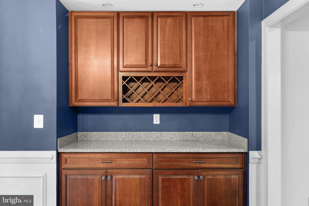 9631 NOTTOWAY LN, SPOTSYLVANIA, Virginia 22551, 5 Bedrooms Bedrooms, ,3 BathroomsBathrooms,Residential,9631 NOTTOWAY LN,VASP2043524 MLS # VASP2043524
