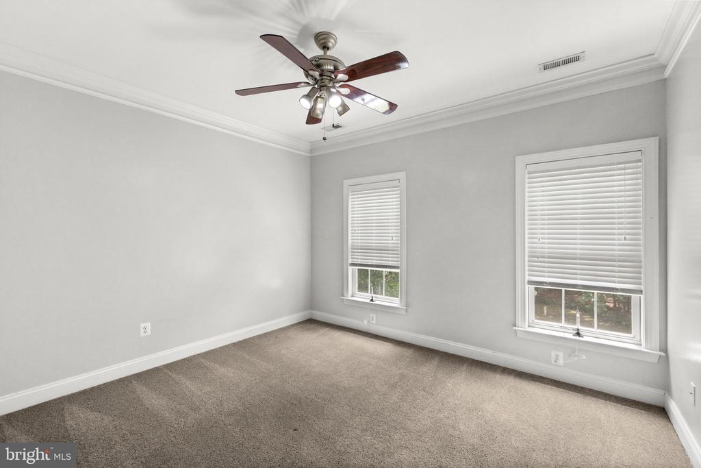 9631 NOTTOWAY LN, SPOTSYLVANIA, Virginia 22551, 5 Bedrooms Bedrooms, ,3 BathroomsBathrooms,Residential,9631 NOTTOWAY LN,VASP2043524 MLS # VASP2043524