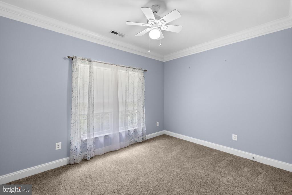 9631 NOTTOWAY LN, SPOTSYLVANIA, Virginia 22551, 5 Bedrooms Bedrooms, ,3 BathroomsBathrooms,Residential,9631 NOTTOWAY LN,VASP2043524 MLS # VASP2043524