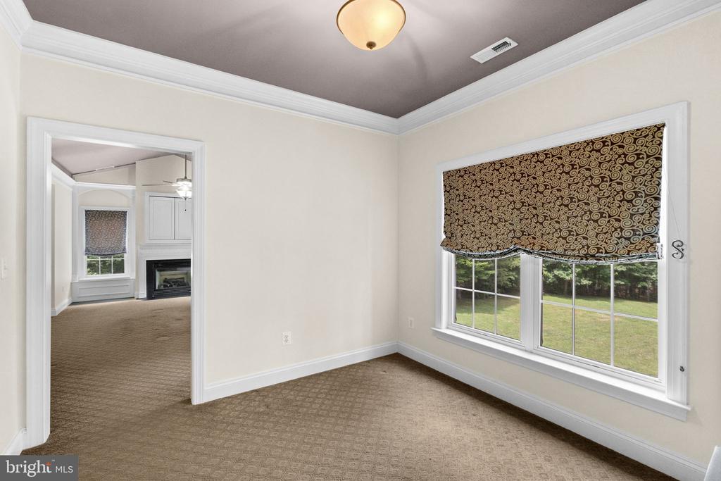9631 NOTTOWAY LN, SPOTSYLVANIA, Virginia 22551, 5 Bedrooms Bedrooms, ,3 BathroomsBathrooms,Residential,9631 NOTTOWAY LN,VASP2043524 MLS # VASP2043524