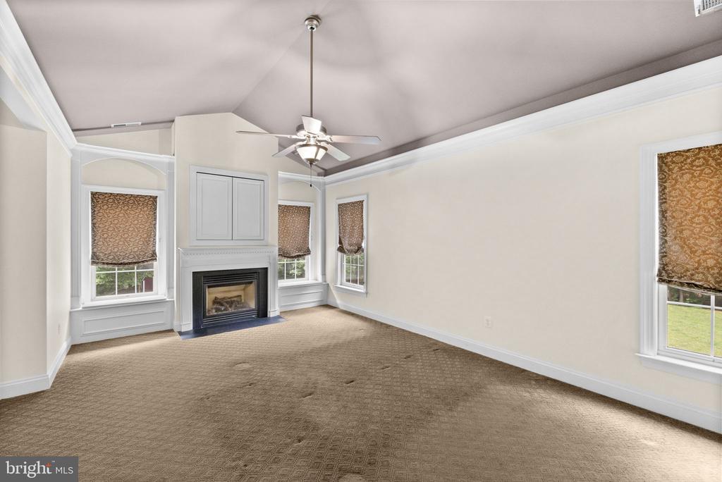 9631 NOTTOWAY LN, SPOTSYLVANIA, Virginia 22551, 5 Bedrooms Bedrooms, ,3 BathroomsBathrooms,Residential,9631 NOTTOWAY LN,VASP2043524 MLS # VASP2043524