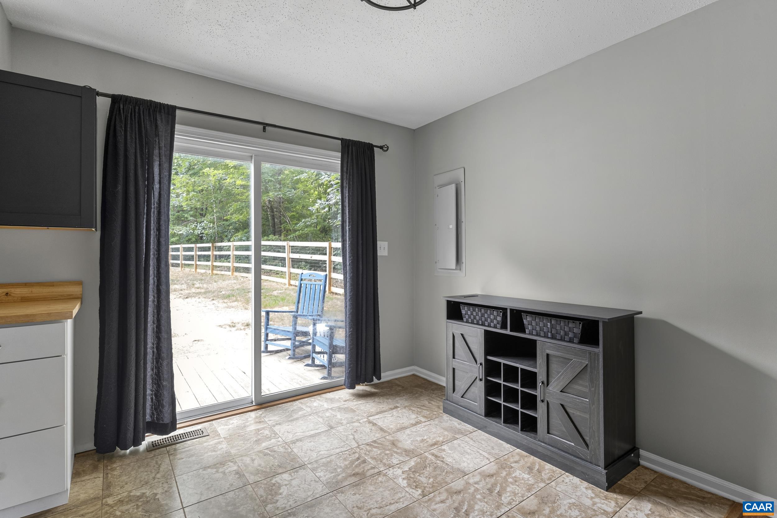 95 B-A-H RD, SCOTTSVILLE, Virginia 24590, 3 Bedrooms Bedrooms, ,2 BathroomsBathrooms,Residential,95 B-A-H RD,679172 MLS # 679172 95 B-A-H RD, SCOTTSVILLE, Virginia 24590, 3 Bedrooms Bedrooms, ,2 BathroomsBathrooms,Residential,95 B-A-H RD,679172 MLS # 679172