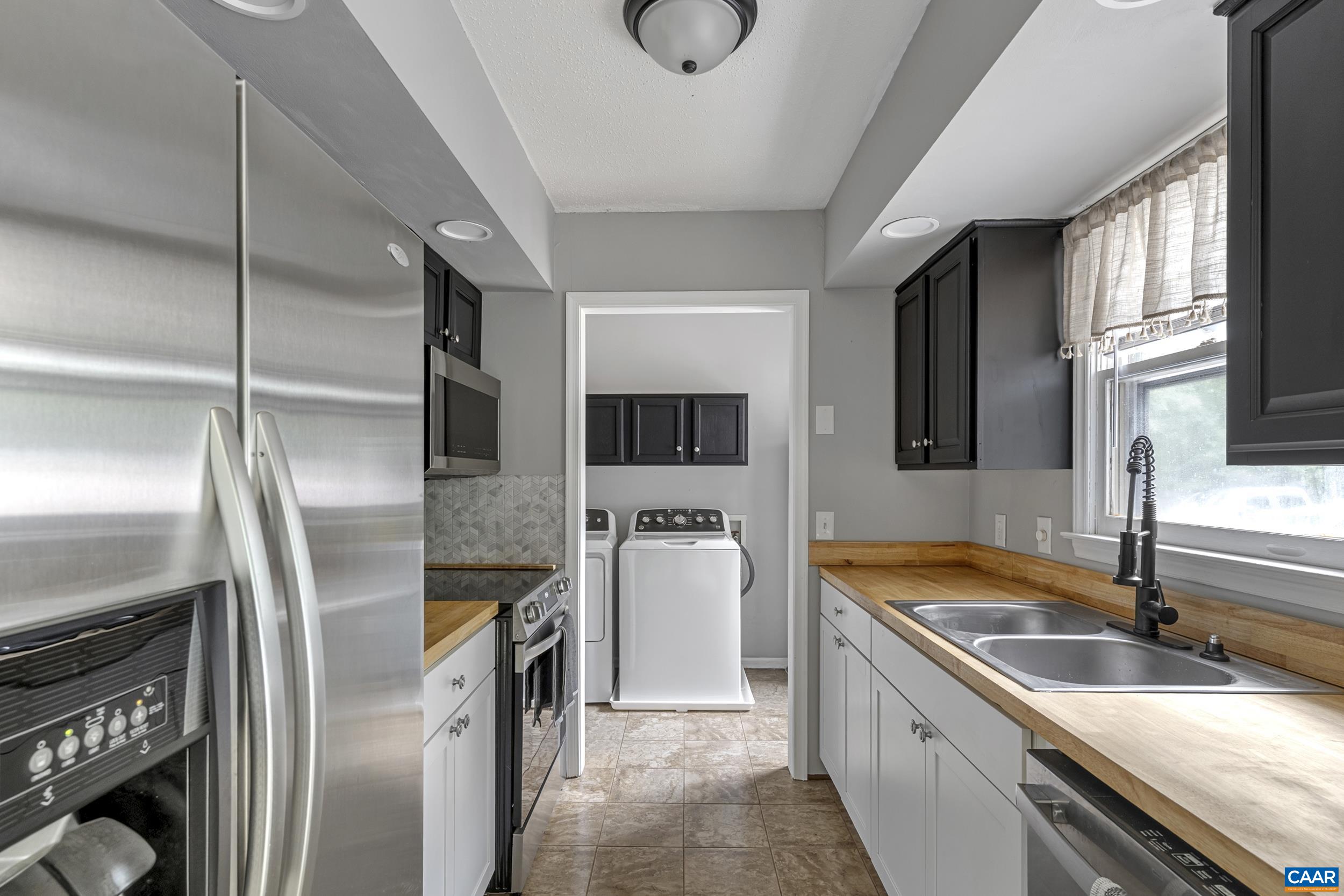95 B-A-H RD, SCOTTSVILLE, Virginia 24590, 3 Bedrooms Bedrooms, ,2 BathroomsBathrooms,Residential,95 B-A-H RD,679172 MLS # 679172 95 B-A-H RD, SCOTTSVILLE, Virginia 24590, 3 Bedrooms Bedrooms, ,2 BathroomsBathrooms,Residential,95 B-A-H RD,679172 MLS # 679172