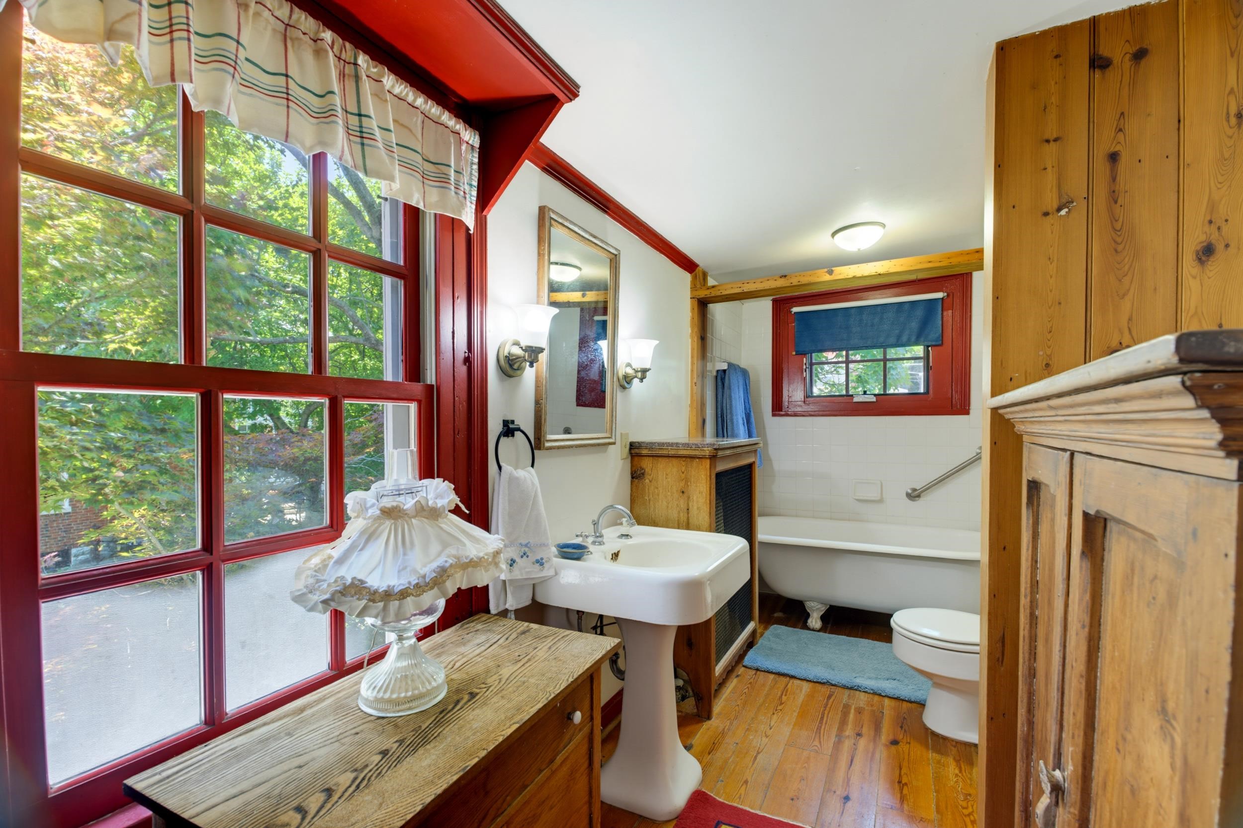 10 CHURCH ST, STAUNTON, Virginia 24401, 3 Bedrooms Bedrooms, ,2 BathroomsBathrooms,Residential,10 CHURCH ST,679173 MLS # 679173 10 CHURCH ST, STAUNTON, Virginia 24401, 3 Bedrooms Bedrooms, ,2 BathroomsBathrooms,Residential,10 CHURCH ST,679173 MLS # 679173