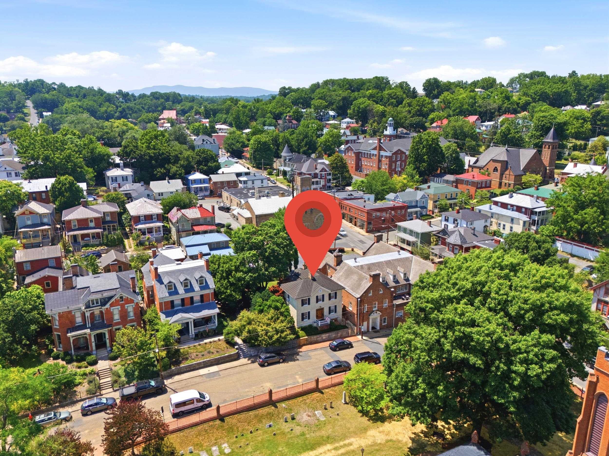 10 CHURCH ST, STAUNTON, Virginia 24401, 3 Bedrooms Bedrooms, ,2 BathroomsBathrooms,Residential,10 CHURCH ST,679173 MLS # 679173 10 CHURCH ST, STAUNTON, Virginia 24401, 3 Bedrooms Bedrooms, ,2 BathroomsBathrooms,Residential,10 CHURCH ST,679173 MLS # 679173