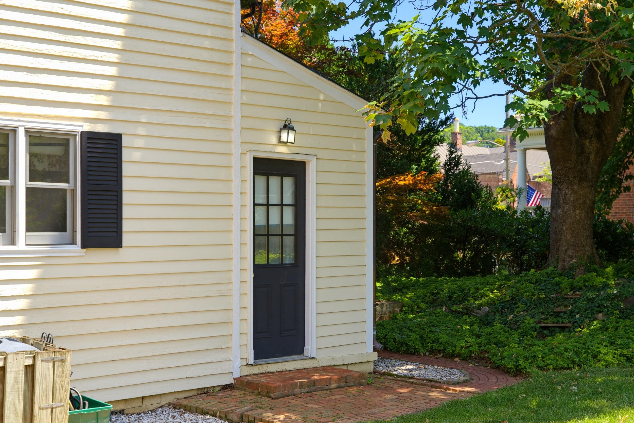 10 CHURCH ST, STAUNTON, Virginia 24401, 3 Bedrooms Bedrooms, ,2 BathroomsBathrooms,Residential,10 CHURCH ST,679173 MLS # 679173 10 CHURCH ST, STAUNTON, Virginia 24401, 3 Bedrooms Bedrooms, ,2 BathroomsBathrooms,Residential,10 CHURCH ST,679173 MLS # 679173
