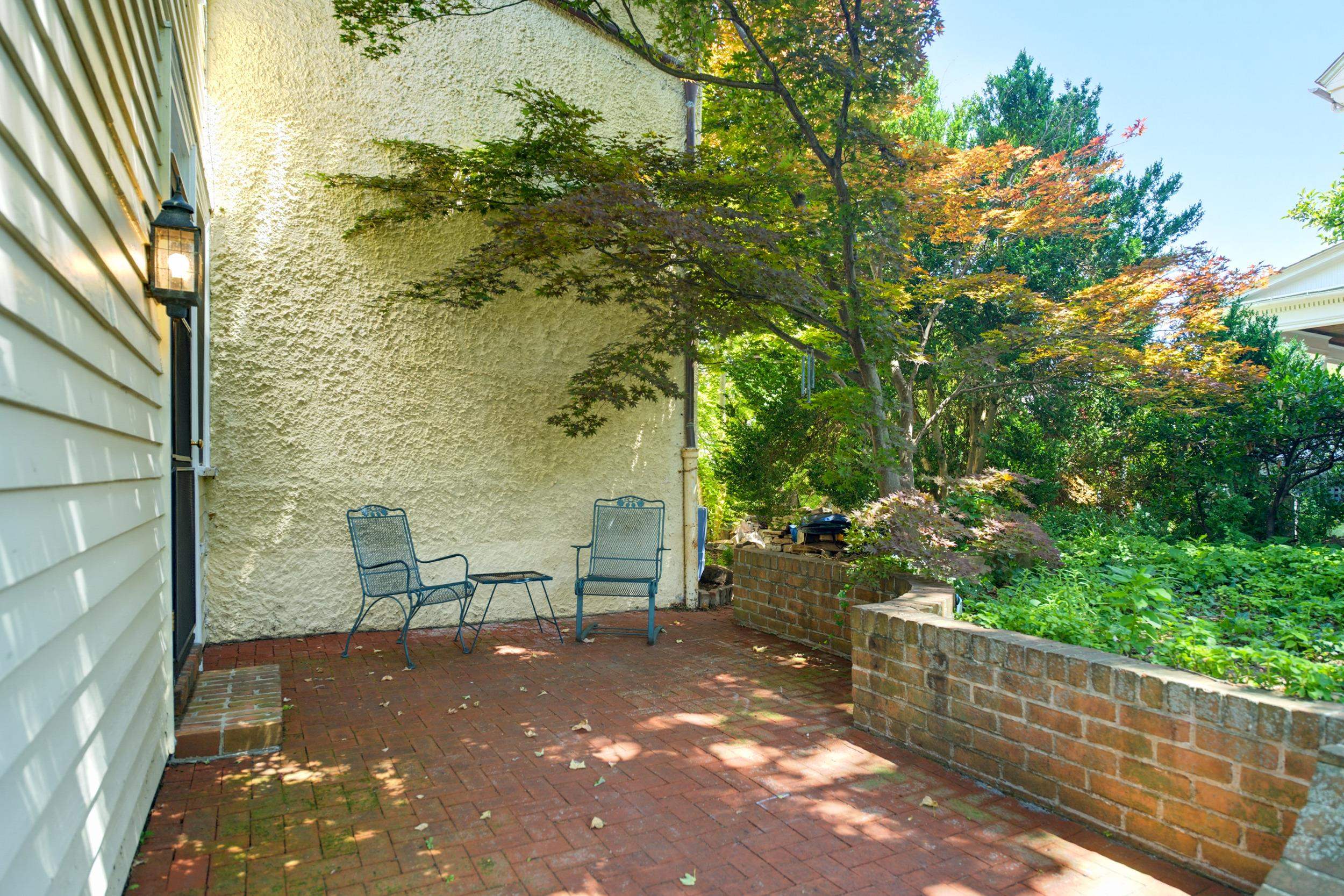 10 CHURCH ST, STAUNTON, Virginia 24401, 3 Bedrooms Bedrooms, ,2 BathroomsBathrooms,Residential,10 CHURCH ST,679173 MLS # 679173 10 CHURCH ST, STAUNTON, Virginia 24401, 3 Bedrooms Bedrooms, ,2 BathroomsBathrooms,Residential,10 CHURCH ST,679173 MLS # 679173