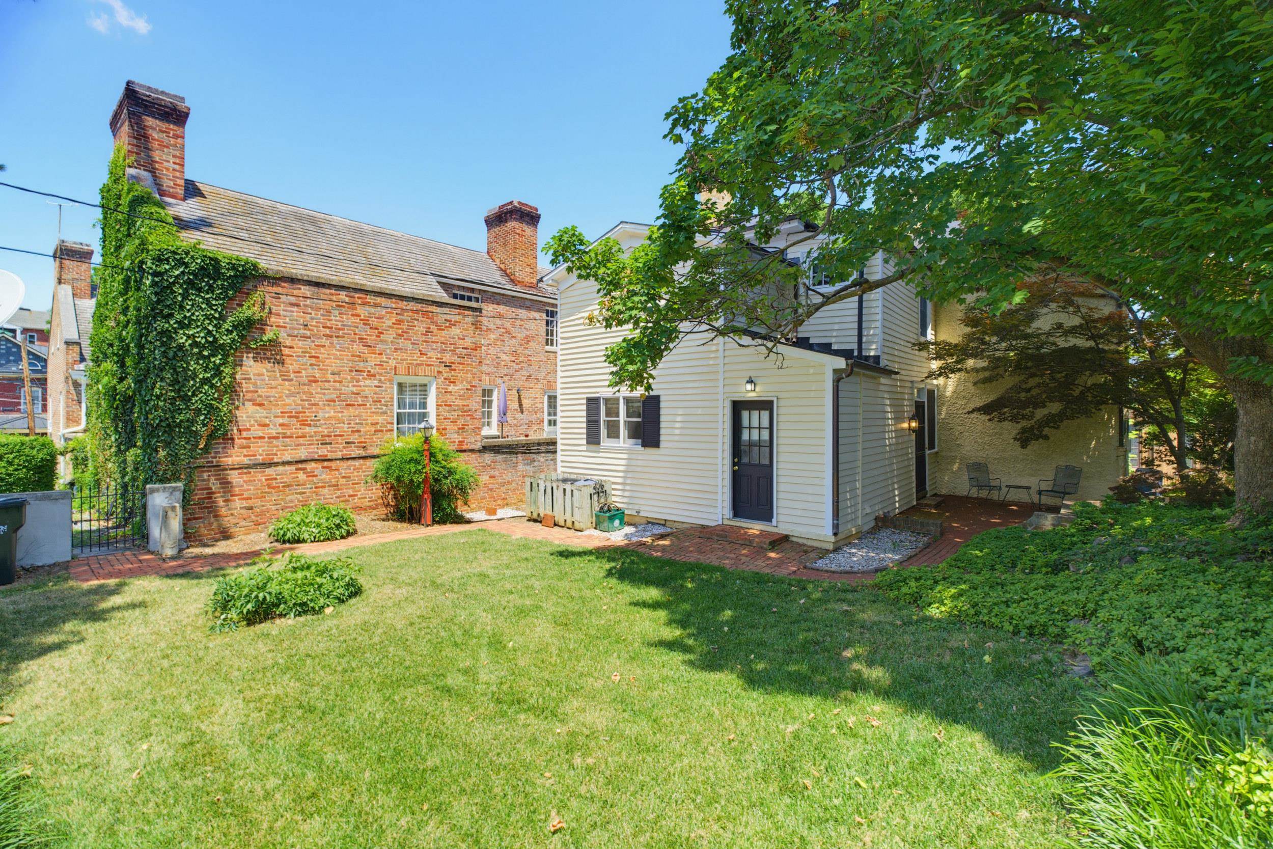 10 CHURCH ST, STAUNTON, Virginia 24401, 3 Bedrooms Bedrooms, ,2 BathroomsBathrooms,Residential,10 CHURCH ST,679173 MLS # 679173 10 CHURCH ST, STAUNTON, Virginia 24401, 3 Bedrooms Bedrooms, ,2 BathroomsBathrooms,Residential,10 CHURCH ST,679173 MLS # 679173
