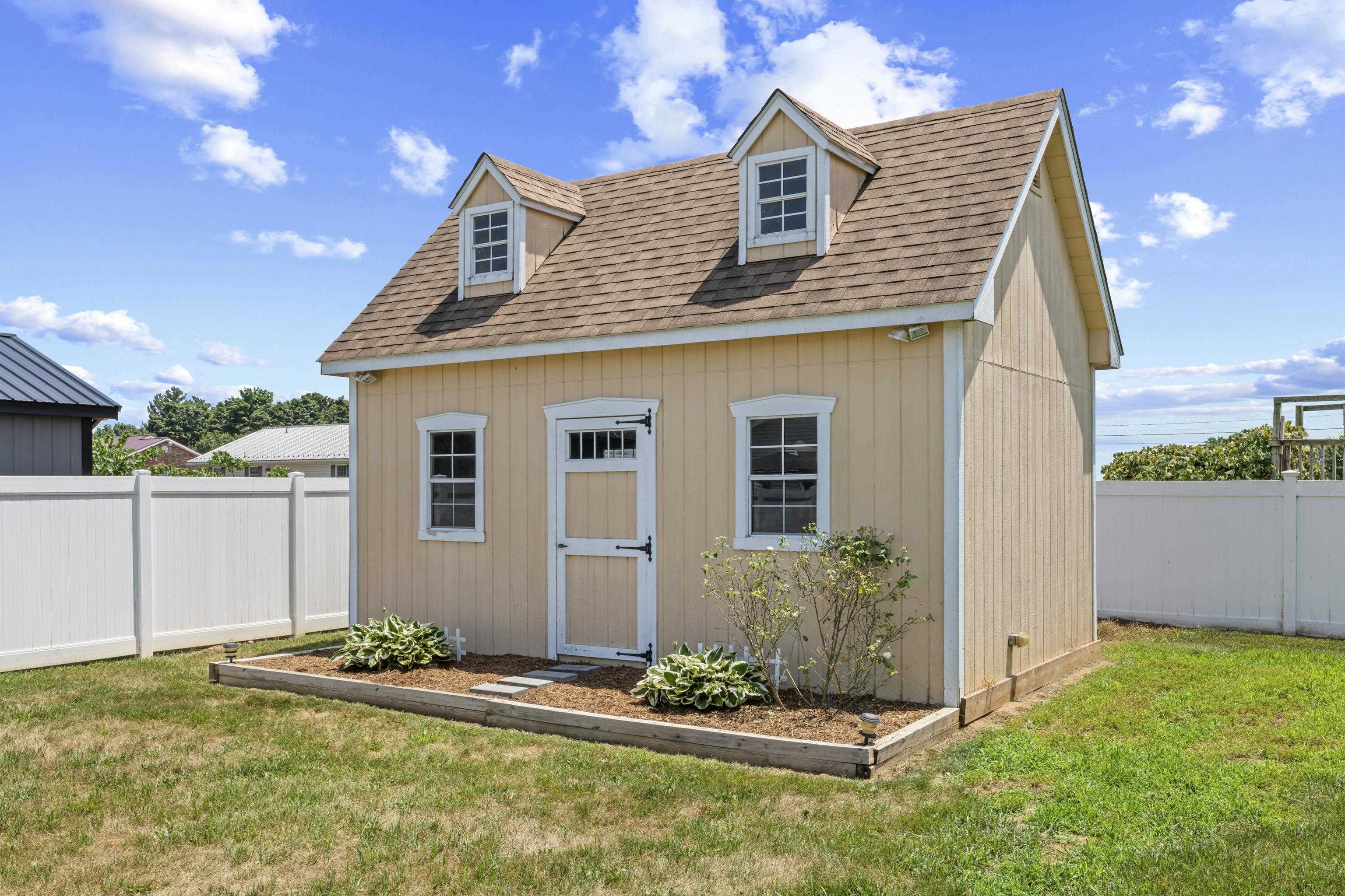 2185 CLOVERLEAF LN, DAYTON, Virginia 22821, 3 Bedrooms Bedrooms, ,2 BathroomsBathrooms,Residential,2185 CLOVERLEAF LN,679175 MLS # 679175 2185 CLOVERLEAF LN, DAYTON, Virginia 22821, 3 Bedrooms Bedrooms, ,2 BathroomsBathrooms,Residential,2185 CLOVERLEAF LN,679175 MLS # 679175