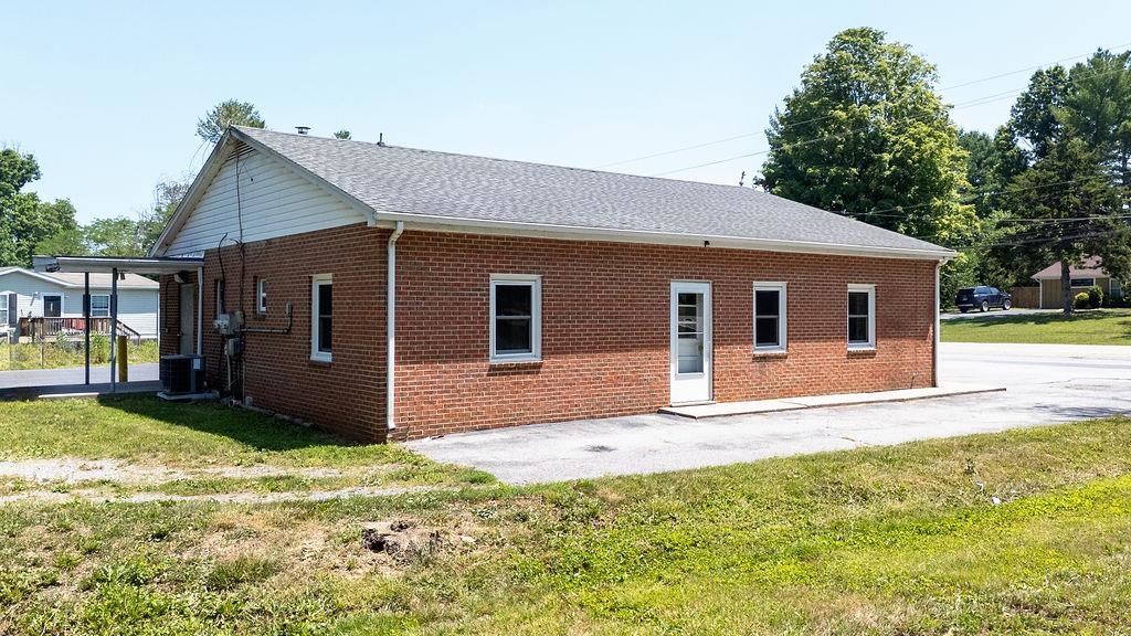 555 MT TORREY RD, LYNDHURST, Virginia 22952, ,Commercial,555 MT TORREY RD,679182 MLS # 679182