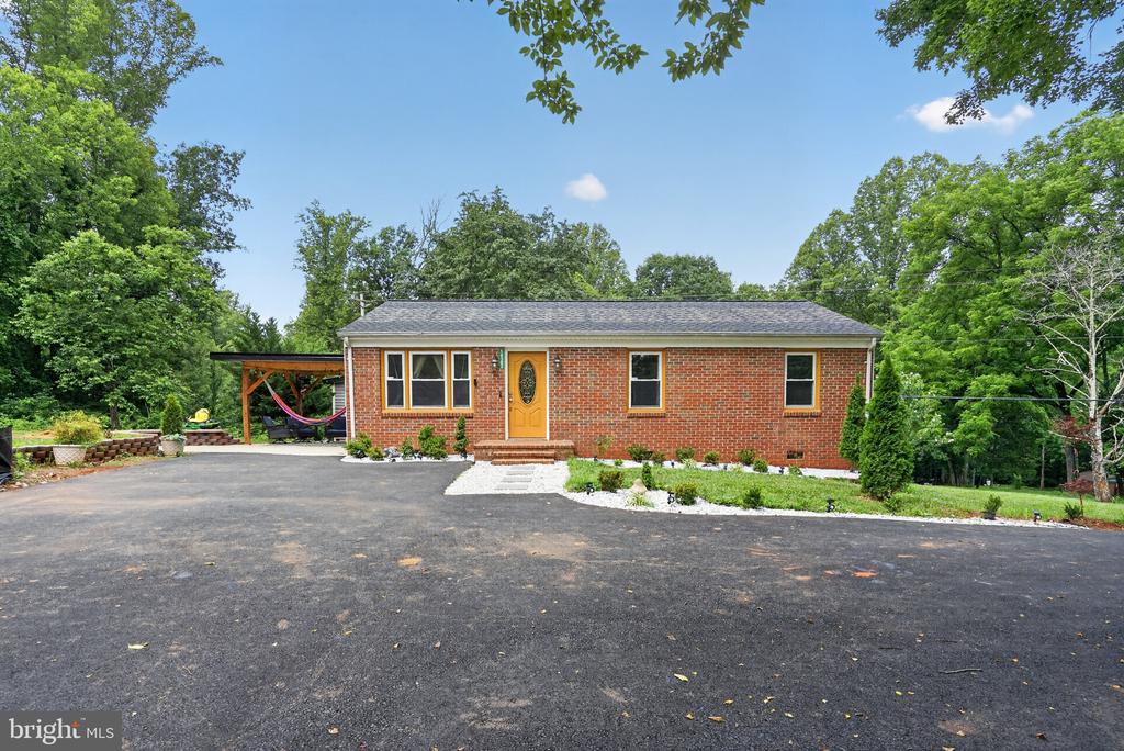 10362 MOUNT ZION CHURCH RD, BRANDY STATION, Virginia 22714, 3 Bedrooms Bedrooms, ,1 BathroomBathrooms,Residential,10362 MOUNT ZION CHURCH RD,VACU2014238 MLS # VACU2014238