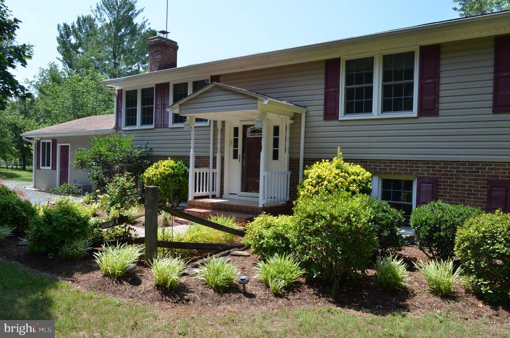 12097 GREENWOOD RD, ORANGE, Virginia 22960, 5 Bedrooms Bedrooms, ,2 BathroomsBathrooms,Residential,12097 GREENWOOD RD,VAOR2014556 MLS # VAOR2014556 12097 GREENWOOD RD, ORANGE, Virginia 22960, 5 Bedrooms Bedrooms, ,2 BathroomsBathrooms,Residential,12097 GREENWOOD RD,VAOR2014556 MLS # VAOR2014556