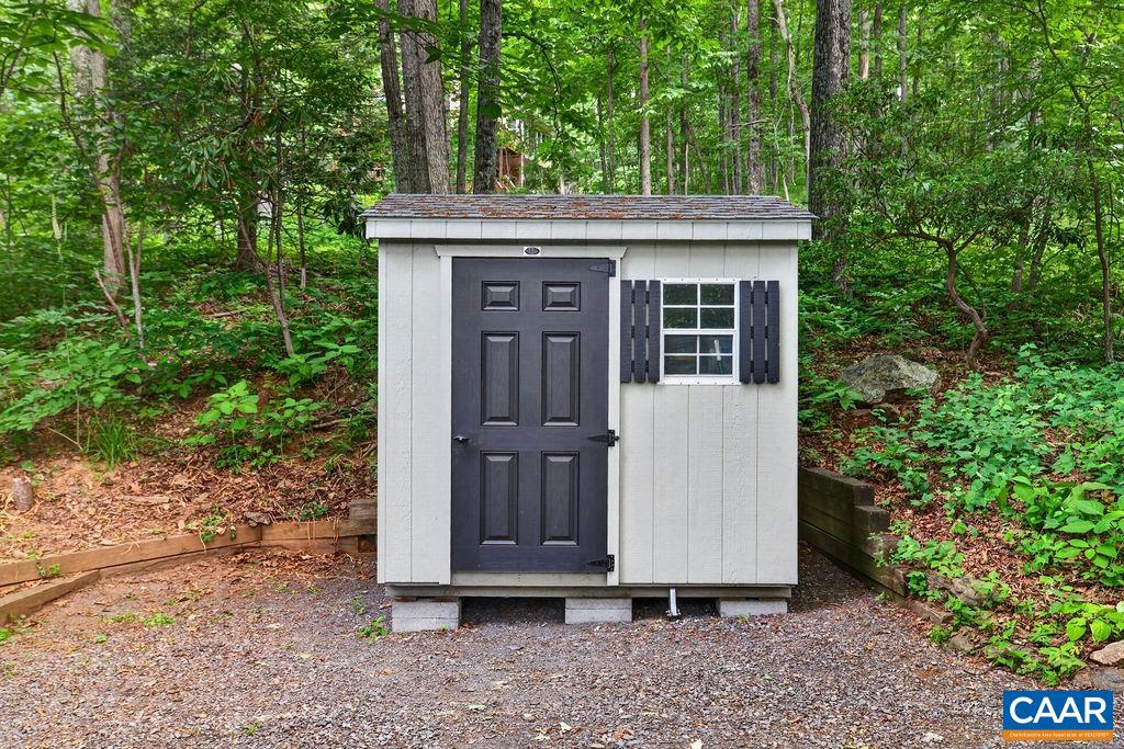 25 HICKORYNUT RD, WINTERGREEN RESORT, Virginia 22967, 2 Bedrooms Bedrooms, ,2 BathroomsBathrooms,Residential,25 HICKORYNUT RD,678251 MLS # 678251 25 HICKORYNUT RD, WINTERGREEN RESORT, Virginia 22967, 2 Bedrooms Bedrooms, ,2 BathroomsBathrooms,Residential,25 HICKORYNUT RD,678251 MLS # 678251