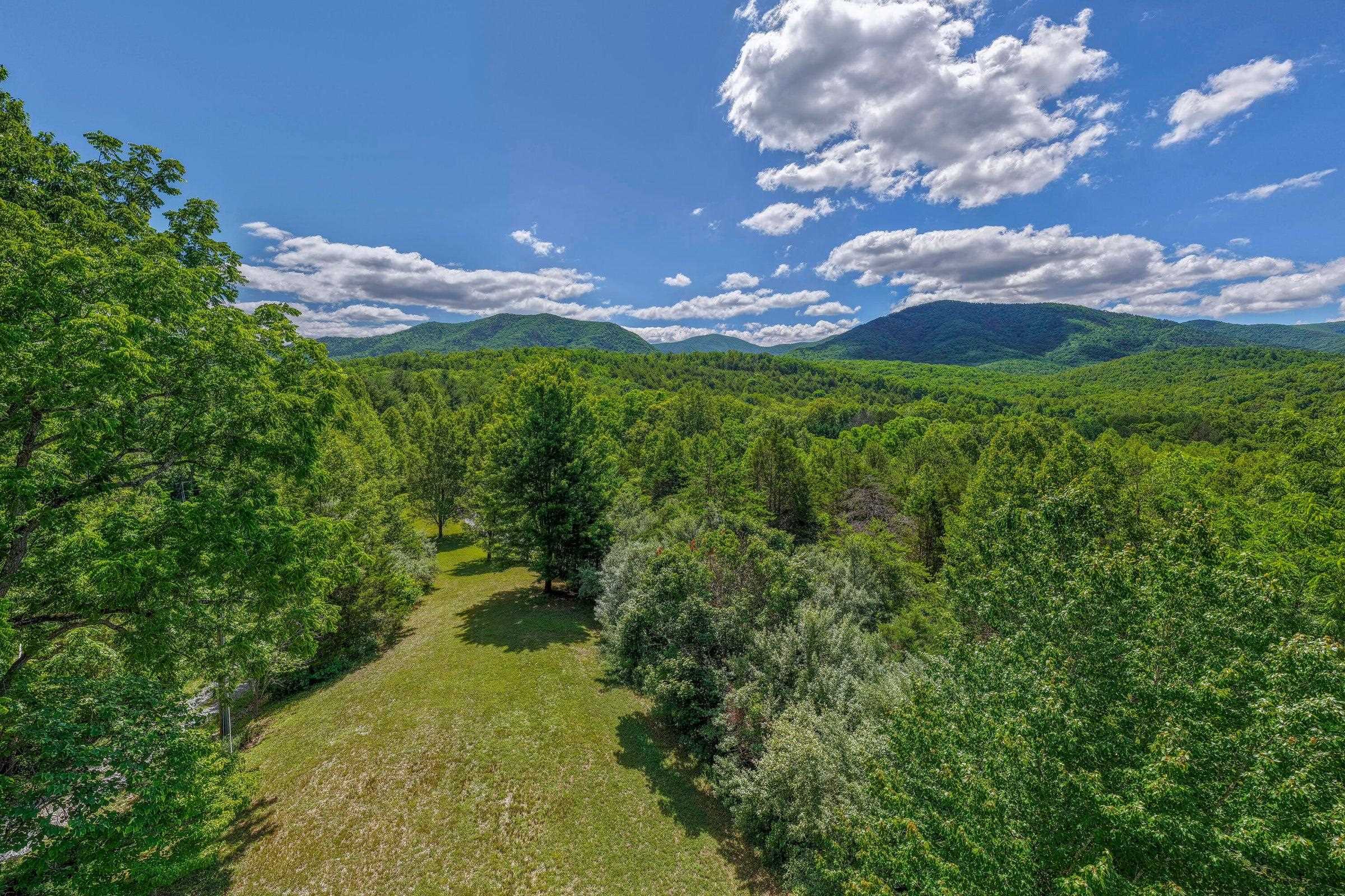 40 WEAVERS WAY, BUENA VISTA, Virginia 24416, 3 Bedrooms Bedrooms, ,4 BathroomsBathrooms,Residential,40 Weavers Way Buena Vista, VA 24416,40 WEAVERS WAY,679179 MLS # 679179 40 WEAVERS WAY, BUENA VISTA, Virginia 24416, 3 Bedrooms Bedrooms, ,4 BathroomsBathrooms,Residential,40 Weavers Way Buena Vista, VA 24416,40 WEAVERS WAY,679179 MLS # 679179