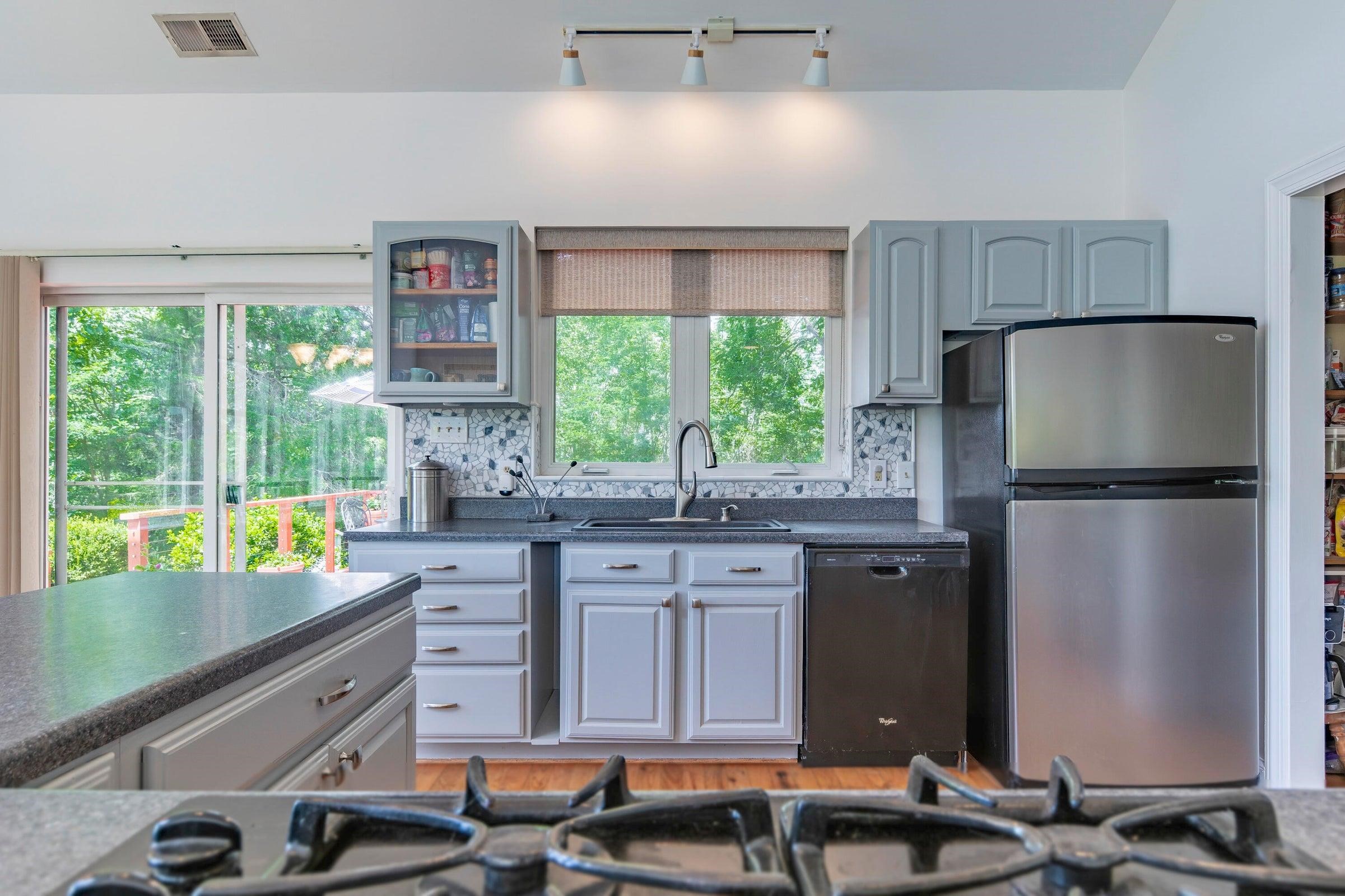 40 WEAVERS WAY, BUENA VISTA, Virginia 24416, 3 Bedrooms Bedrooms, ,4 BathroomsBathrooms,Residential,40 Weavers Way Buena Vista, VA 24416,40 WEAVERS WAY,679179 MLS # 679179 40 WEAVERS WAY, BUENA VISTA, Virginia 24416, 3 Bedrooms Bedrooms, ,4 BathroomsBathrooms,Residential,40 Weavers Way Buena Vista, VA 24416,40 WEAVERS WAY,679179 MLS # 679179