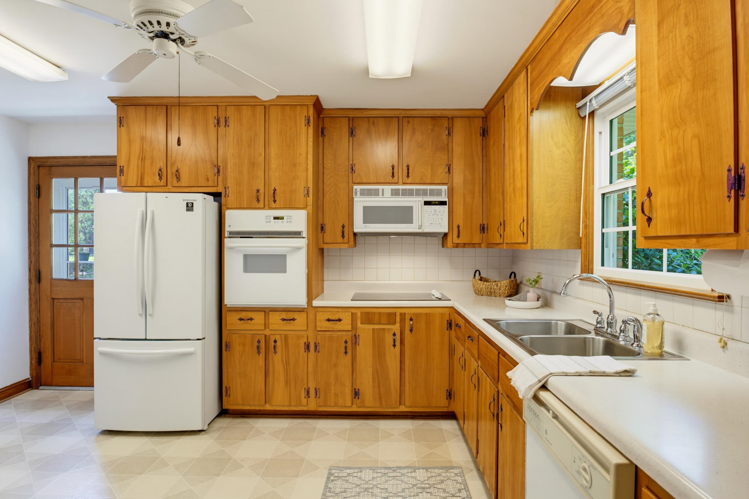 668 MILLER SCHOOL RD, CHARLOTTESVILLE, Virginia 22903, 3 Bedrooms Bedrooms, ,2 BathroomsBathrooms,Residential,668 MILLER SCHOOL RD,679186 MLS # 679186 668 MILLER SCHOOL RD, CHARLOTTESVILLE, Virginia 22903, 3 Bedrooms Bedrooms, ,2 BathroomsBathrooms,Residential,668 MILLER SCHOOL RD,679186 MLS # 679186