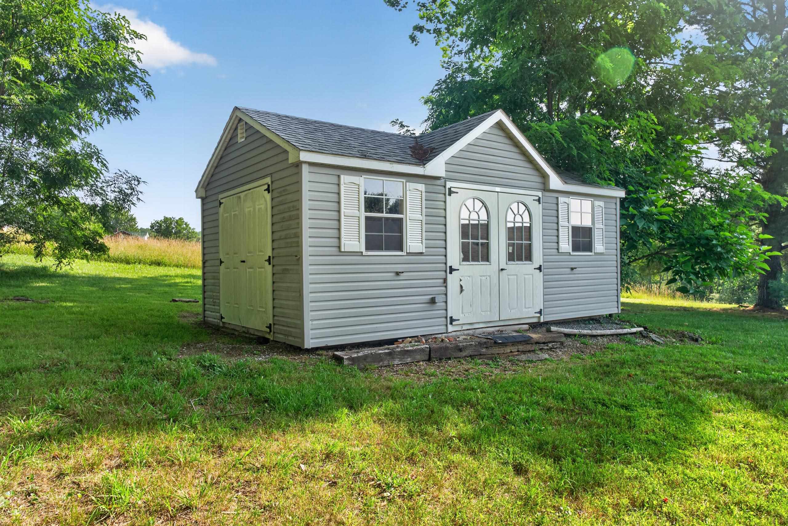 361 HOWARDSVILLE RD, STAUNTON, Virginia 24401, 3 Bedrooms Bedrooms, ,3 BathroomsBathrooms,Residential,361 HOWARDSVILLE RD,679196 MLS # 679196