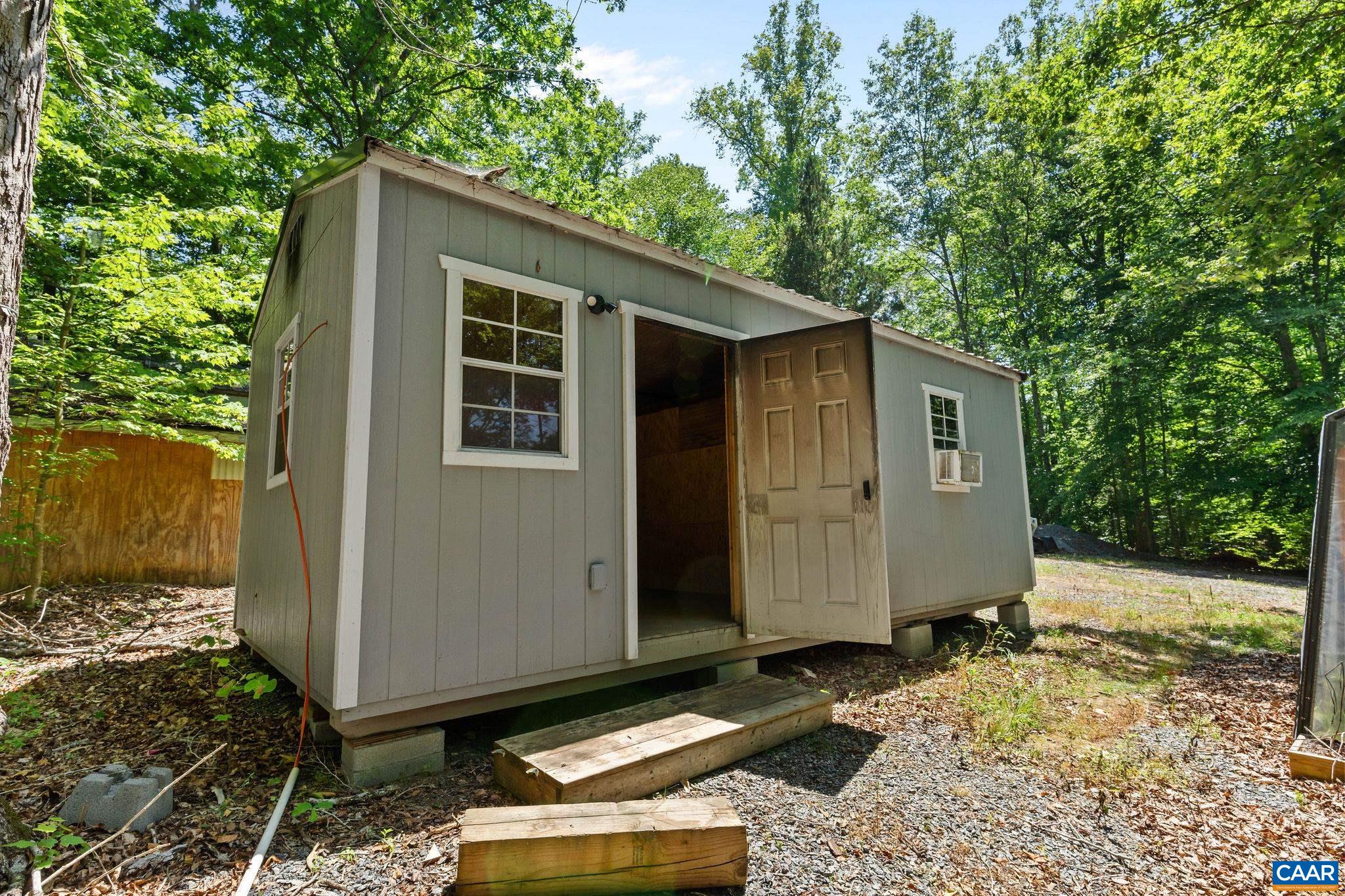 2257 COLUMBIA RD, ZION CROSSROADS, Virginia 22942, 3 Bedrooms Bedrooms, ,1 BathroomBathrooms,Residential,2257 COLUMBIA RD,679199 MLS # 679199 2257 COLUMBIA RD, ZION CROSSROADS, Virginia 22942, 3 Bedrooms Bedrooms, ,1 BathroomBathrooms,Residential,2257 COLUMBIA RD,679199 MLS # 679199