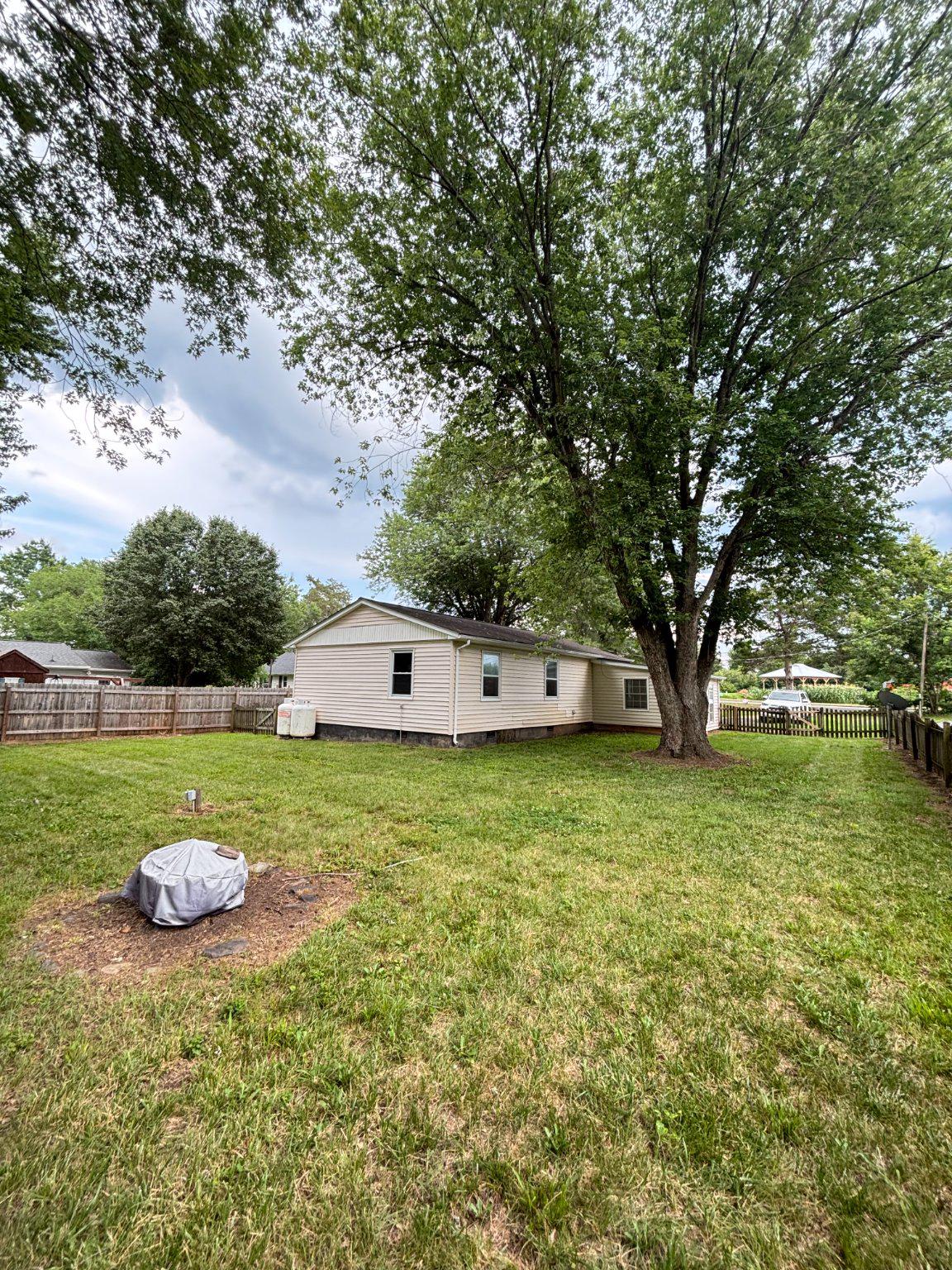 203 W BOWEN ST, REMINGTON, Virginia 22734, 4 Bedrooms Bedrooms, ,2 BathroomsBathrooms,Residential,203 W BOWEN ST,VAFQ2022342 MLS # VAFQ2022342 203 W BOWEN ST, REMINGTON, Virginia 22734, 4 Bedrooms Bedrooms, ,2 BathroomsBathrooms,Residential,203 W BOWEN ST,VAFQ2022342 MLS # VAFQ2022342