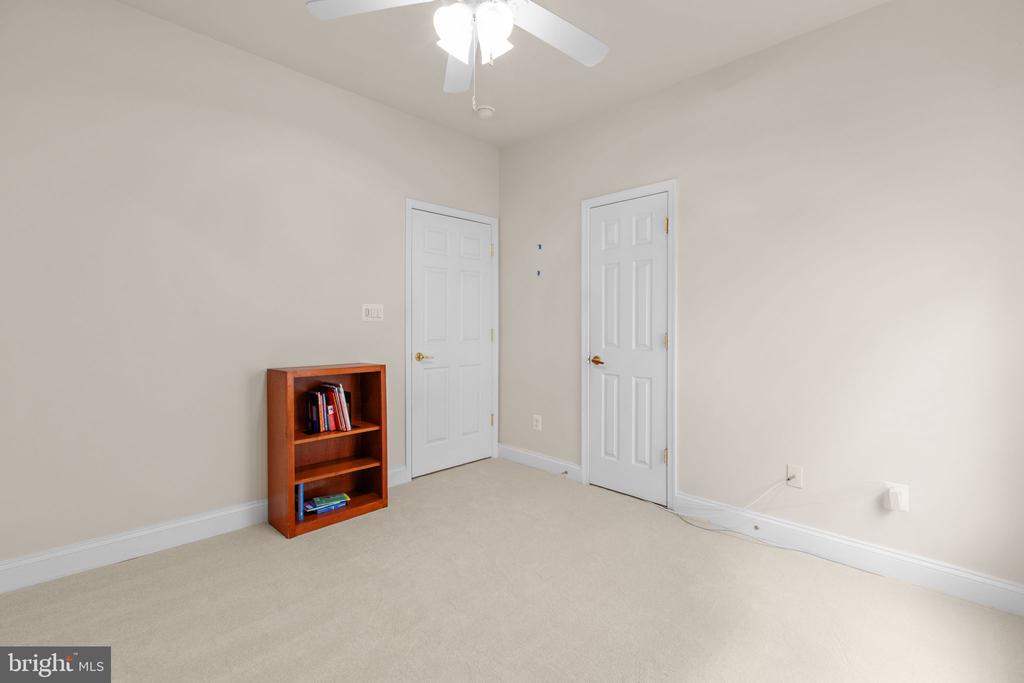5705 W KESSLERS XING, FREDERICKSBURG, Virginia 22407, 4 Bedrooms Bedrooms, ,3 BathroomsBathrooms,Residential,5705 W KESSLERS XING,VASP2043426 MLS # VASP2043426 5705 W KESSLERS XING, FREDERICKSBURG, Virginia 22407, 4 Bedrooms Bedrooms, ,3 BathroomsBathrooms,Residential,5705 W KESSLERS XING,VASP2043426 MLS # VASP2043426