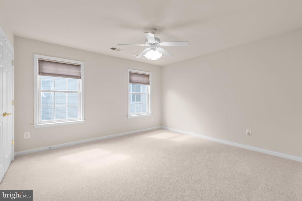 5705 W KESSLERS XING, FREDERICKSBURG, Virginia 22407, 4 Bedrooms Bedrooms, ,3 BathroomsBathrooms,Residential,5705 W KESSLERS XING,VASP2043426 MLS # VASP2043426 5705 W KESSLERS XING, FREDERICKSBURG, Virginia 22407, 4 Bedrooms Bedrooms, ,3 BathroomsBathrooms,Residential,5705 W KESSLERS XING,VASP2043426 MLS # VASP2043426