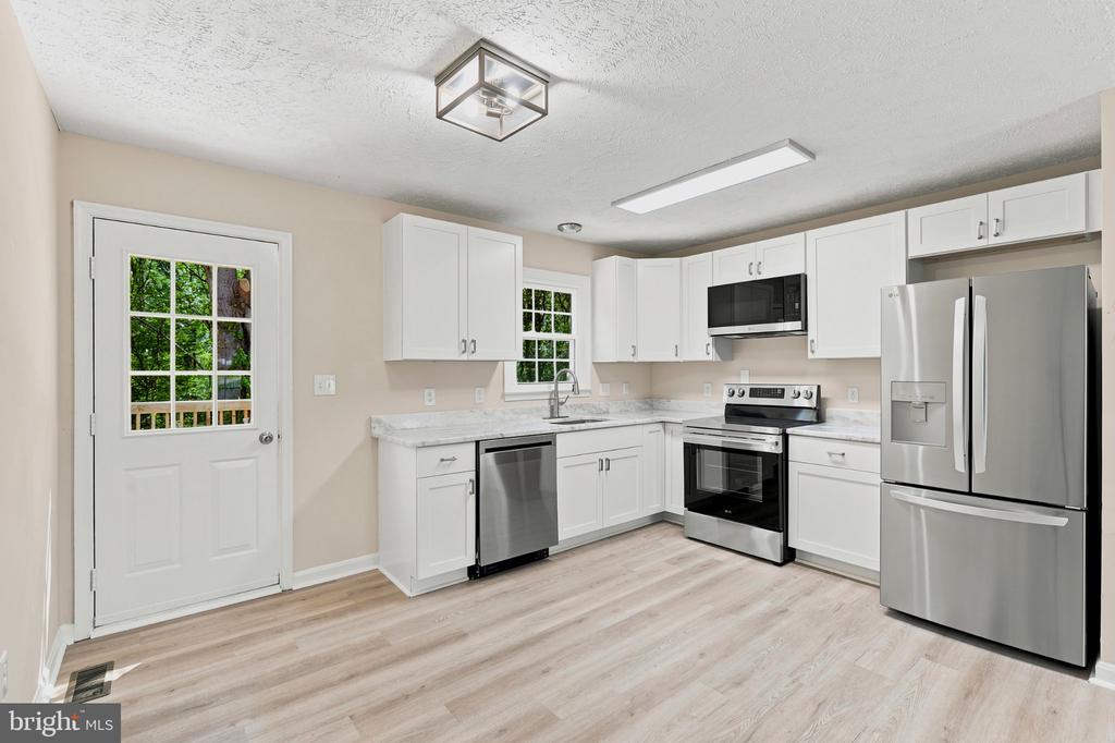 10921 PEACH TREE DR, FREDERICKSBURG, Virginia 22407, 4 Bedrooms Bedrooms, ,2 BathroomsBathrooms,Residential,10921 PEACH TREE DR,VASP2043468 MLS # VASP2043468 10921 PEACH TREE DR, FREDERICKSBURG, Virginia 22407, 4 Bedrooms Bedrooms, ,2 BathroomsBathrooms,Residential,10921 PEACH TREE DR,VASP2043468 MLS # VASP2043468