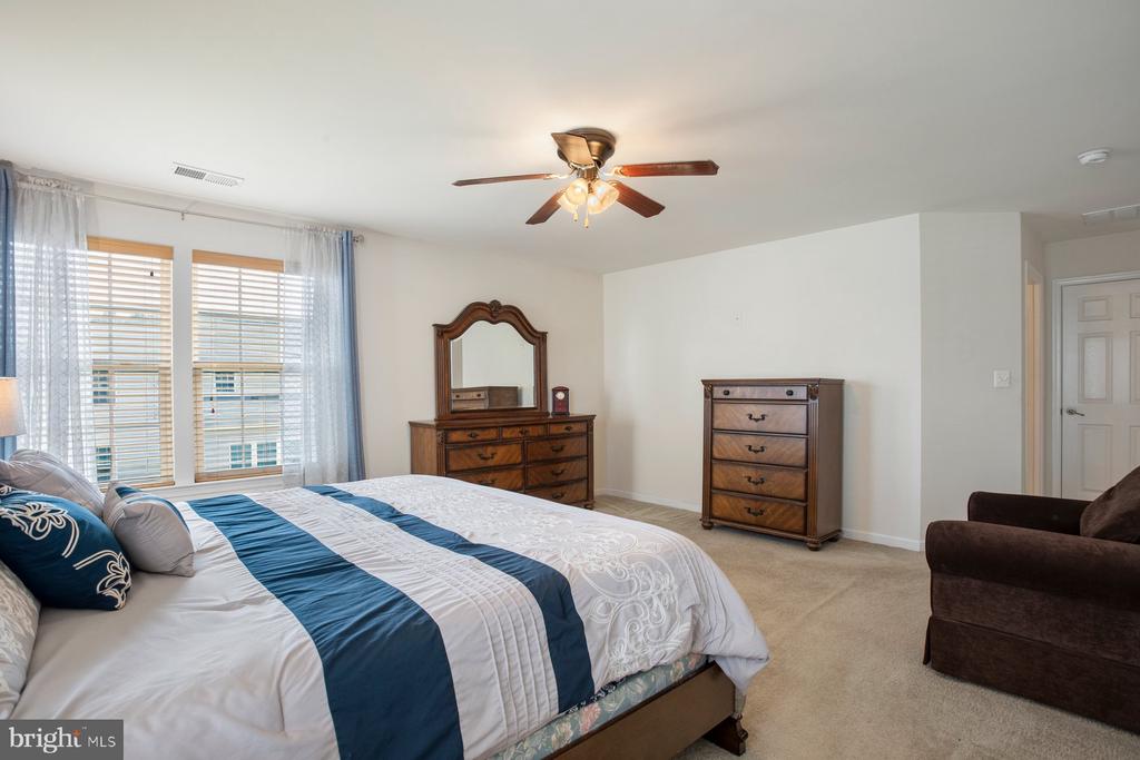 6008 OAKTON BEECH LN, FREDERICKSBURG, Virginia 22407, 5 Bedrooms Bedrooms, ,2 BathroomsBathrooms,Residential,6008 OAKTON BEECH LN,VASP2043502 MLS # VASP2043502 6008 OAKTON BEECH LN, FREDERICKSBURG, Virginia 22407, 5 Bedrooms Bedrooms, ,2 BathroomsBathrooms,Residential,6008 OAKTON BEECH LN,VASP2043502 MLS # VASP2043502