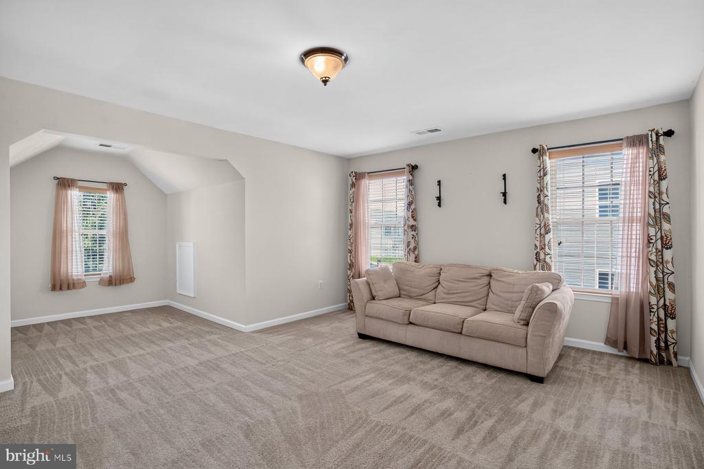 6008 OAKTON BEECH LN, FREDERICKSBURG, Virginia 22407, 5 Bedrooms Bedrooms, ,2 BathroomsBathrooms,Residential,6008 OAKTON BEECH LN,VASP2043502 MLS # VASP2043502 6008 OAKTON BEECH LN, FREDERICKSBURG, Virginia 22407, 5 Bedrooms Bedrooms, ,2 BathroomsBathrooms,Residential,6008 OAKTON BEECH LN,VASP2043502 MLS # VASP2043502