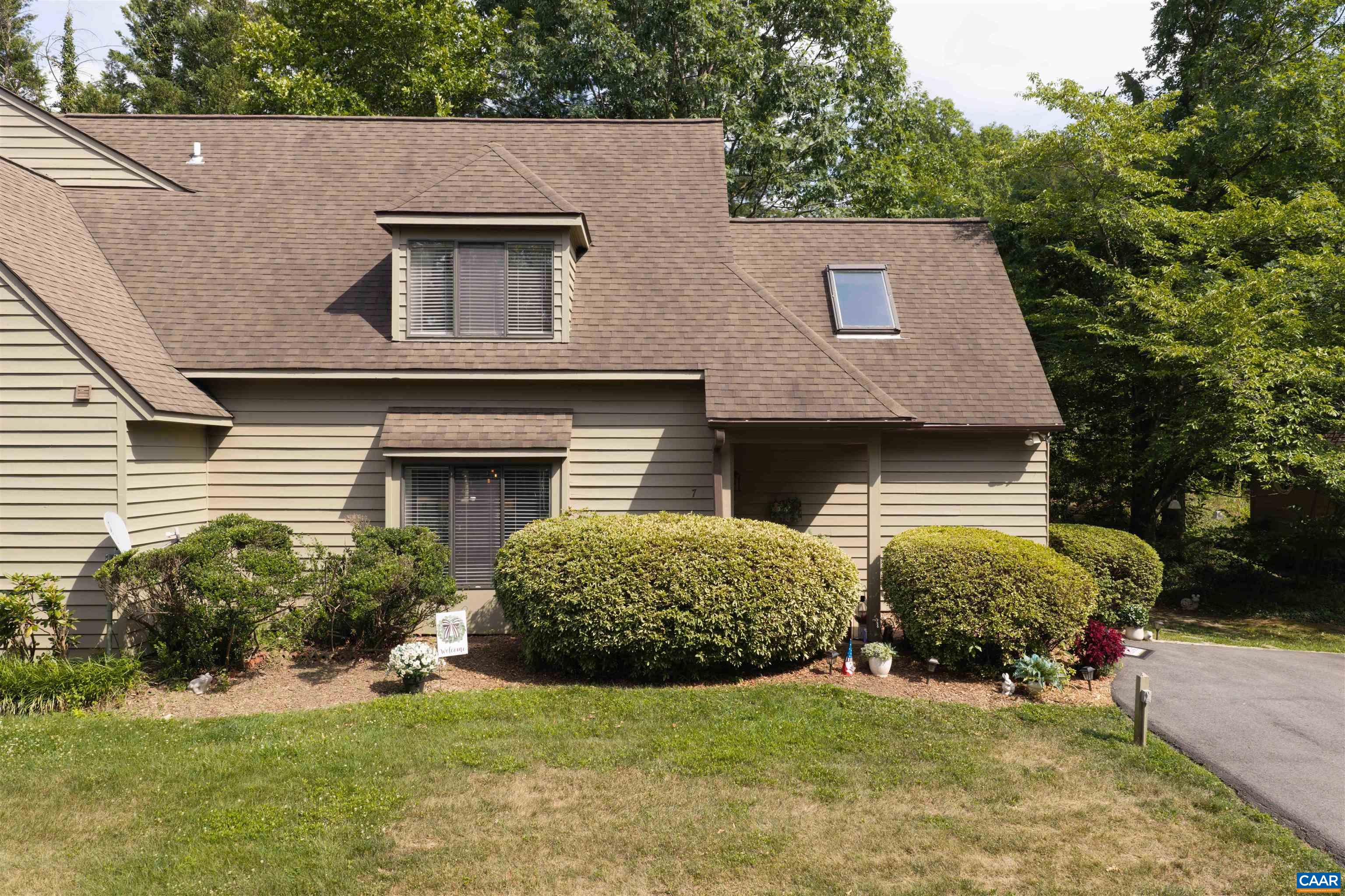 7 RIDGEVIEW CIR, CHARLOTTESVILLE, Virginia 22902, 3 Bedrooms Bedrooms, ,2 BathroomsBathrooms,Residential,7 RIDGEVIEW CIR,679149 MLS # 679149 7 RIDGEVIEW CIR, CHARLOTTESVILLE, Virginia 22902, 3 Bedrooms Bedrooms, ,2 BathroomsBathrooms,Residential,7 RIDGEVIEW CIR,679149 MLS # 679149