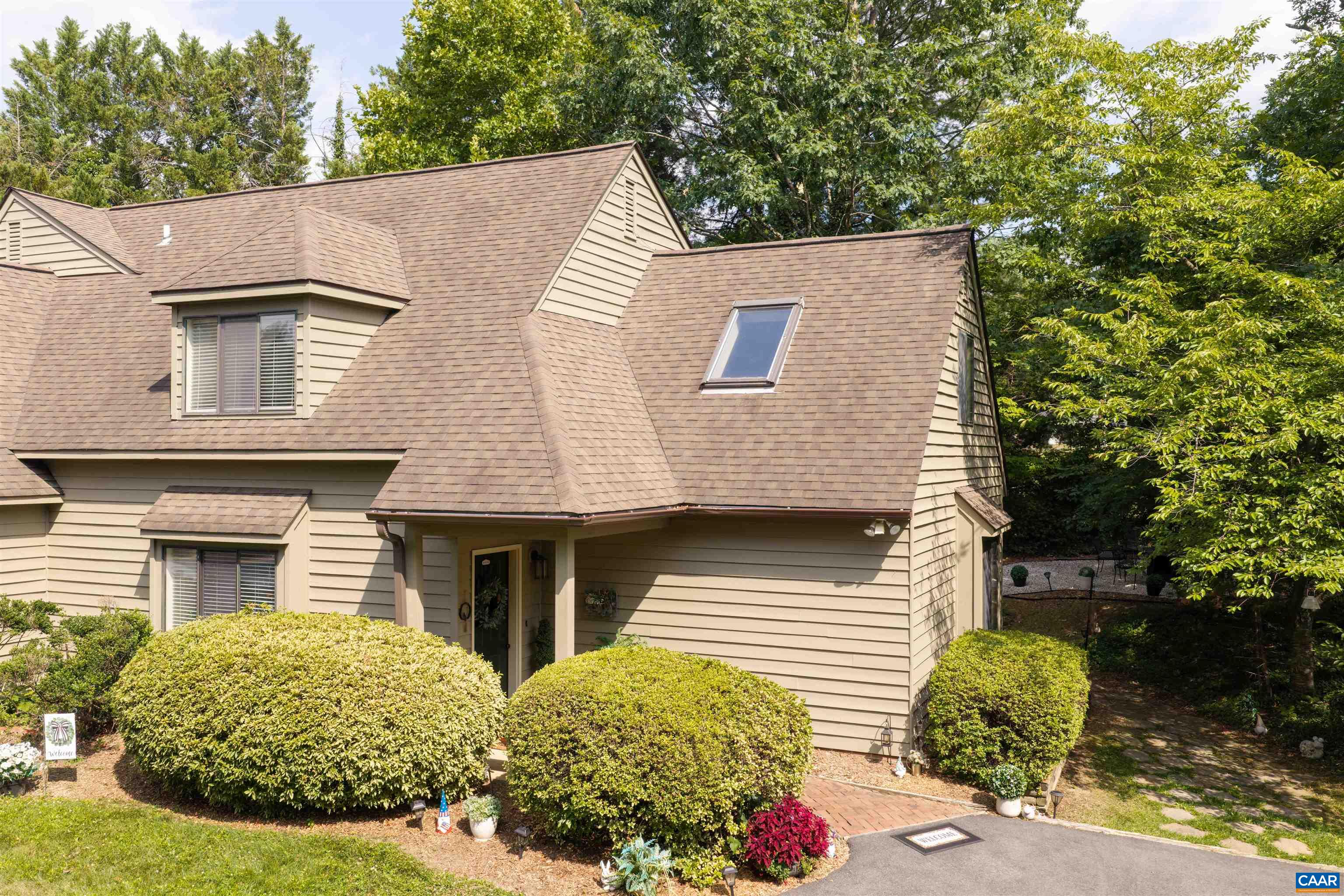 7 RIDGEVIEW CIR, CHARLOTTESVILLE, Virginia 22902, 3 Bedrooms Bedrooms, ,2 BathroomsBathrooms,Residential,7 RIDGEVIEW CIR,679149 MLS # 679149 7 RIDGEVIEW CIR, CHARLOTTESVILLE, Virginia 22902, 3 Bedrooms Bedrooms, ,2 BathroomsBathrooms,Residential,7 RIDGEVIEW CIR,679149 MLS # 679149